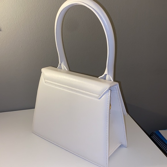 SOLD! Jacquemus Le Grand Chiquito Bag - Picture 4 of 6